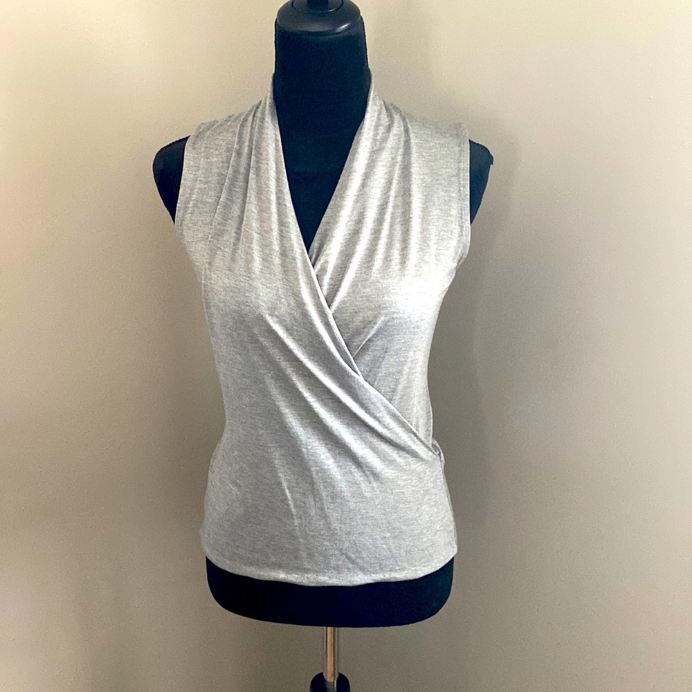 Banana Republic threadsoft tank XS